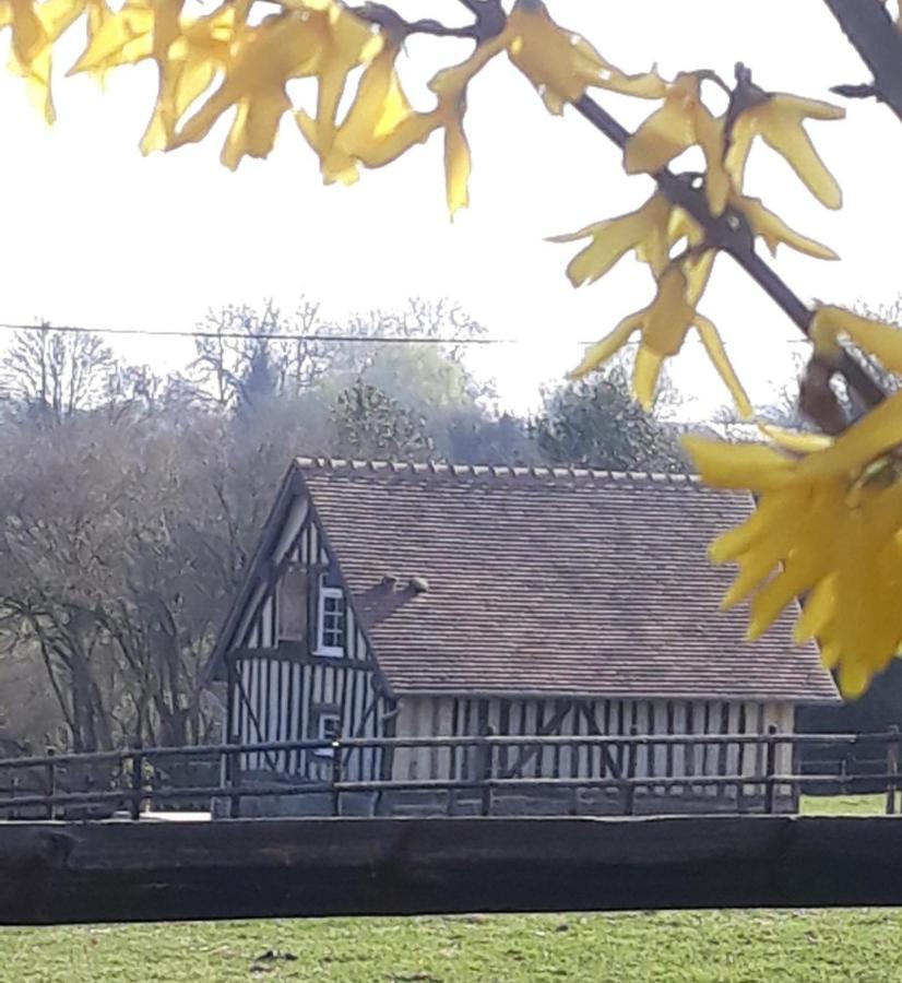 Gite A La Petite Bretonniere Saint-Pierre-Des-Ifs  Buitenkant foto